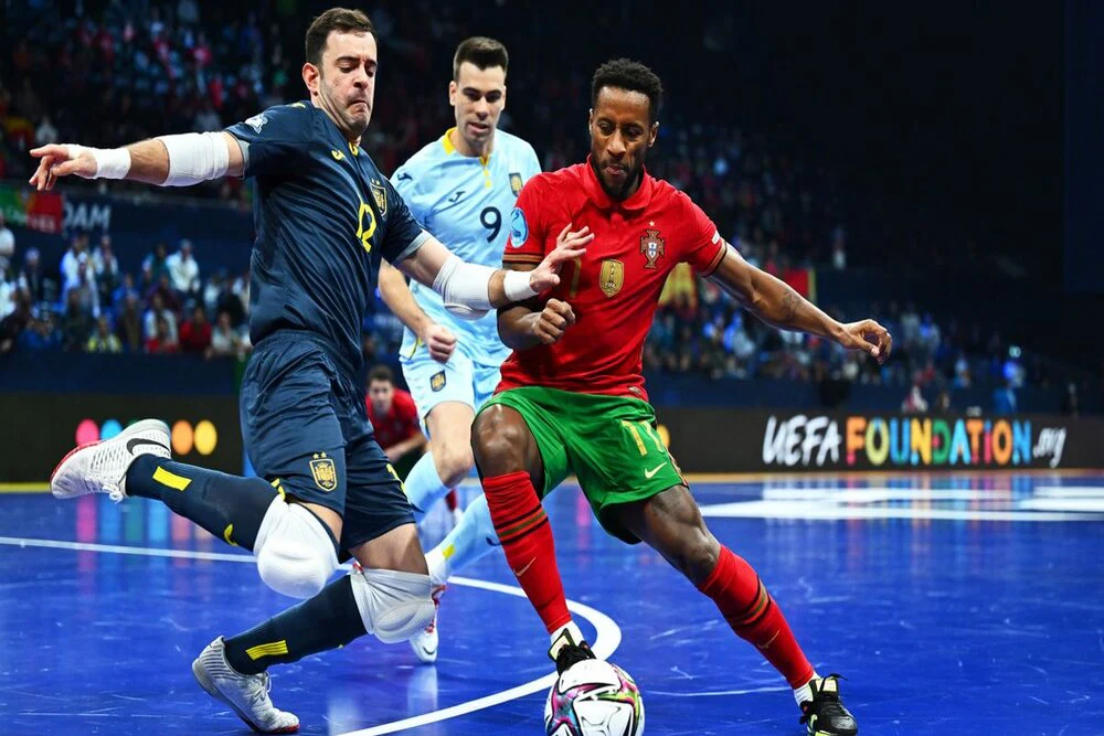 安东尼奥：拜合拉木一直在给球队带来帮助；我让球员远离外界评论